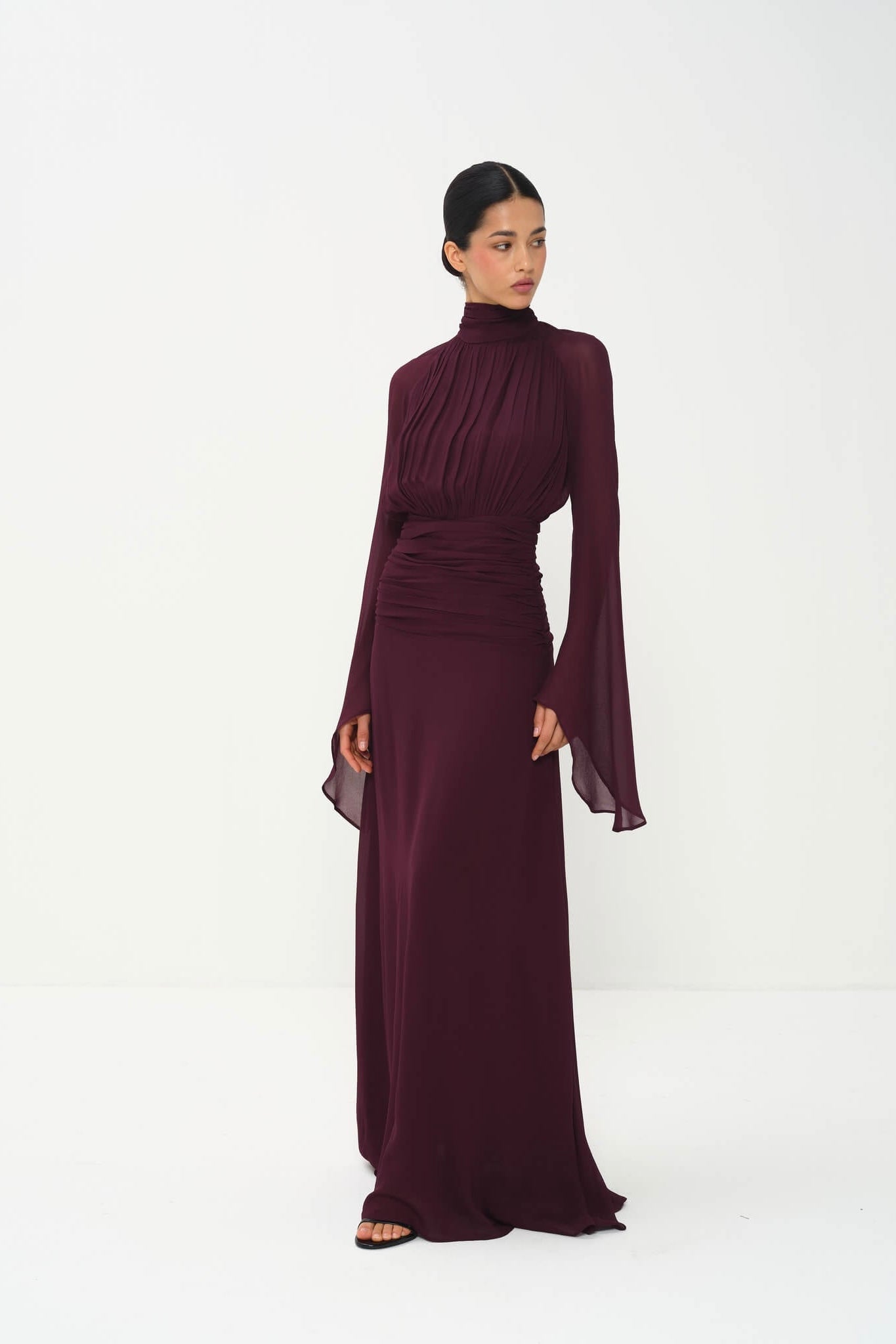 Cyria Refined Long Sleeve Dress - Smooth Viscose Fabric with Graceful Movement and Elegant Fit