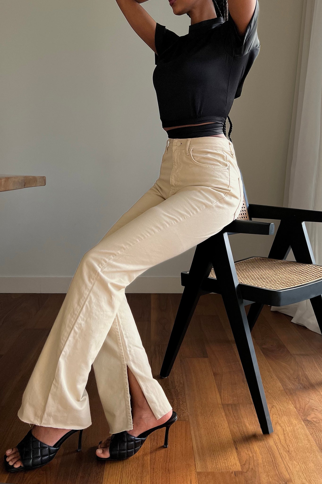 Slit hem jeans in Sand